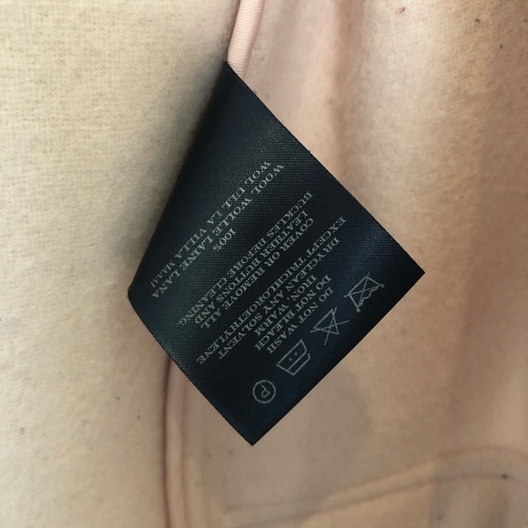 Vintage off white Burberry short duffle coat. - Picture 6 of 6